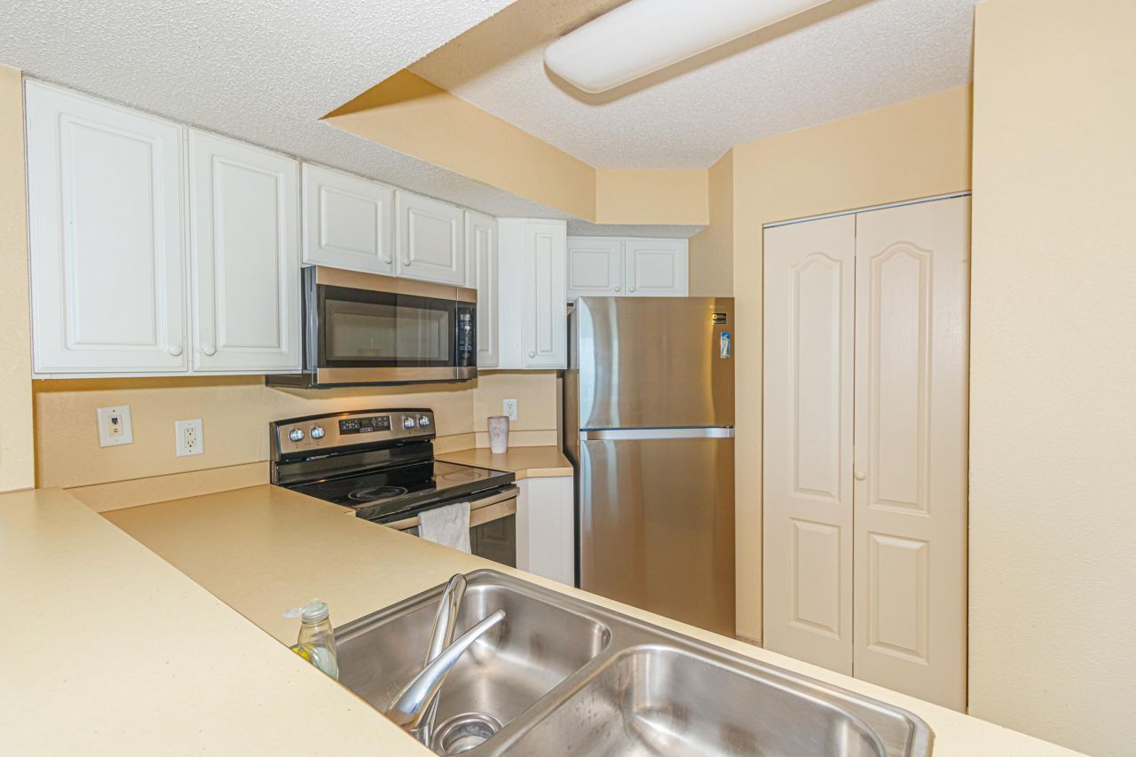 2504 N Ocean Blvd. Photo 11