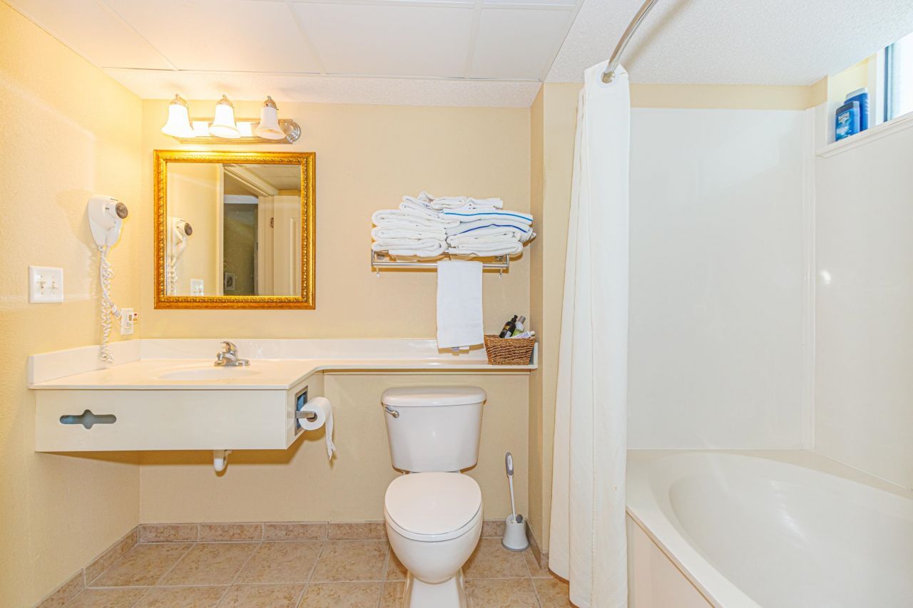 2504 N Ocean Blvd. Photo 19