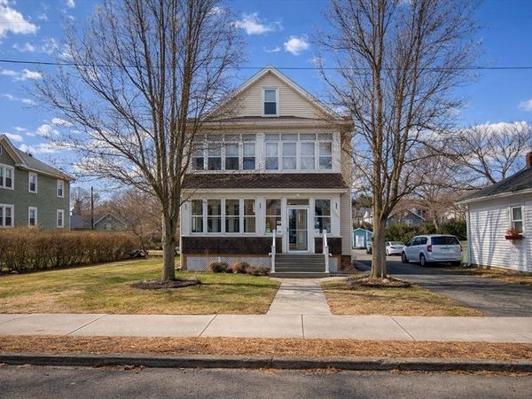 65 Stearns Ter, Chicopee, MA 01013