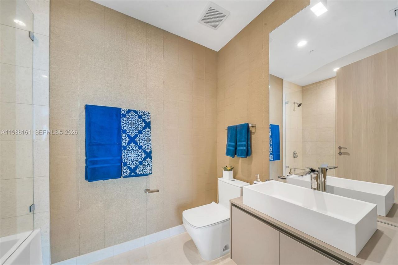 1000 Brickell Plz, Unit PH5807, Miami, FL 33131 Photo