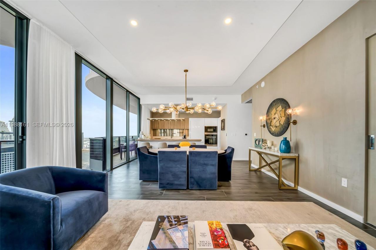1000 Brickell Plz, Unit PH5807, Miami, FL 33131 Photo
