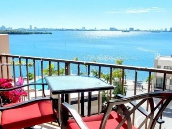 1800 NE 114th St , Unit 705, Miami, FL 33181