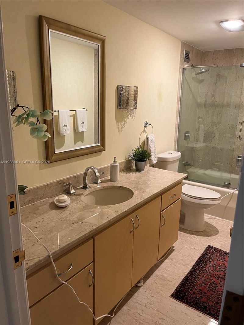 1800 NE 114th St , Unit 705, Miami, FL 33181 Photo