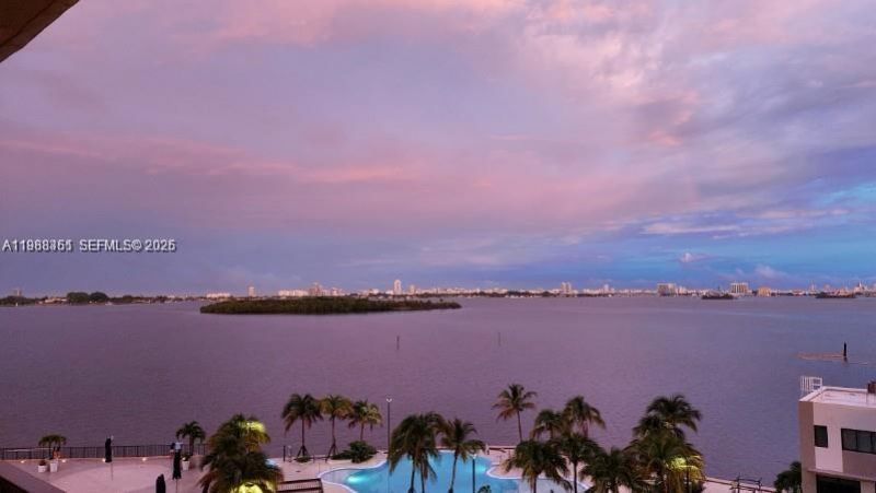 1800 NE 114th St , Unit 705, Miami, FL 33181 Photo