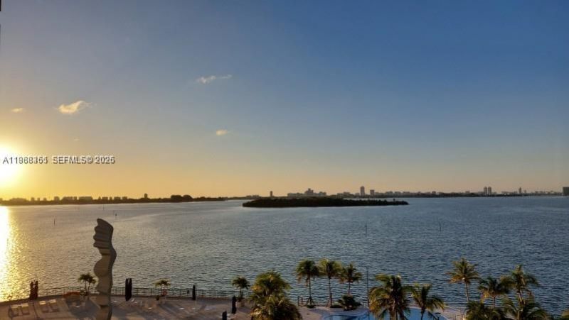 1800 NE 114th St , Unit 705, Miami, FL 33181 Photo