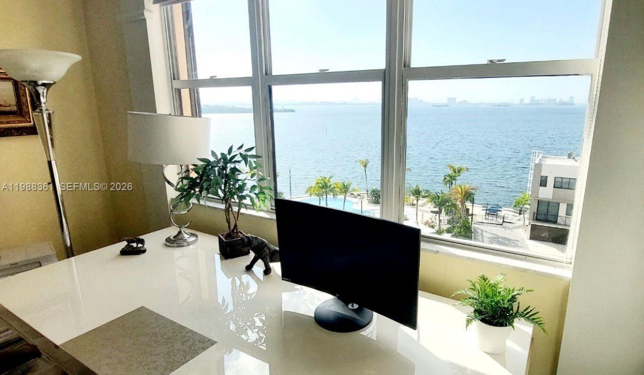 1800 NE 114th St, Unit 705, Miami, FL 33181 Photo