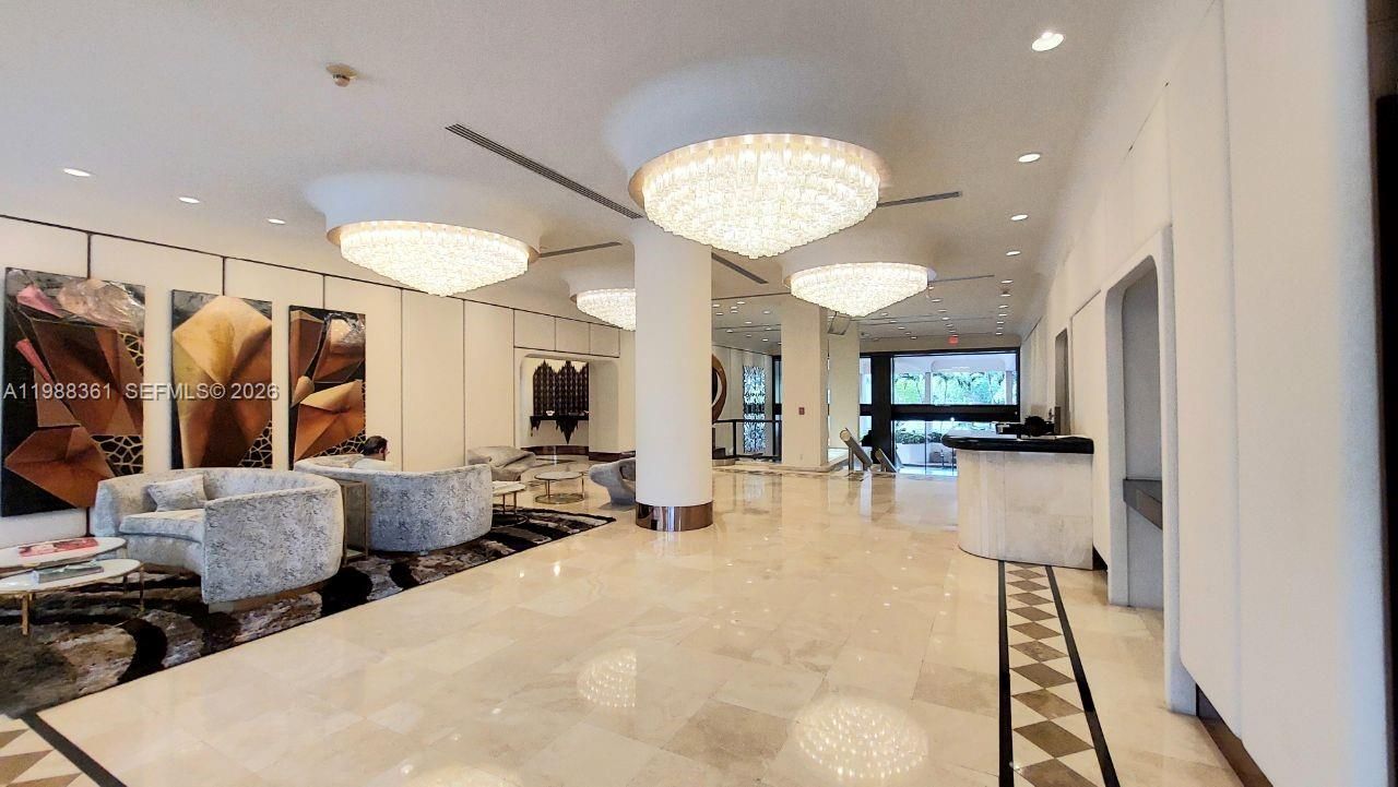 1800 NE 114th St, Unit 705, Miami, FL 33181 Photo