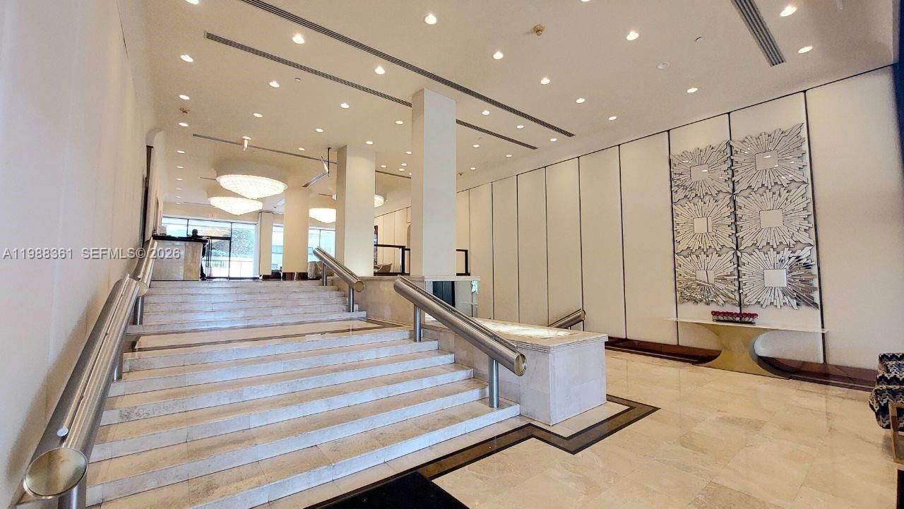 1800 NE 114th St, Unit 705, Miami, FL 33181 Photo