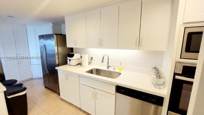 1800 NE 114th St, Unit 705, Miami, FL 33181 Photo