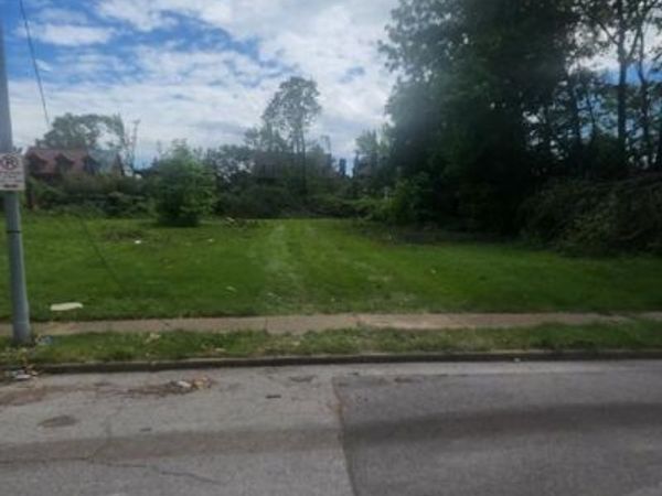 5350 Cabanne Avenue , St Louis, MO 63112