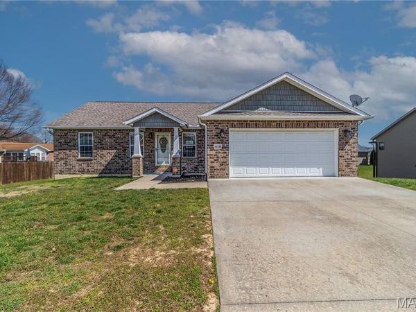 418 Hillcrest Drive , Jackson, MO 63755