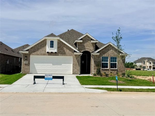 4928 Water Lily Lane, Fort Worth, TX 76036