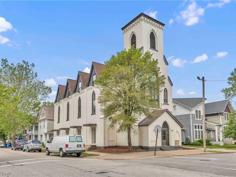 2130 W 42nd Street , Unit 2, Cleveland, OH 44113 Photo 2