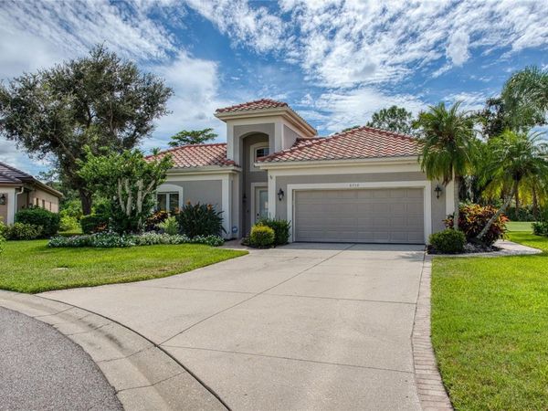 8736 54TH AVENUE E, BRADENTON, FL 34211