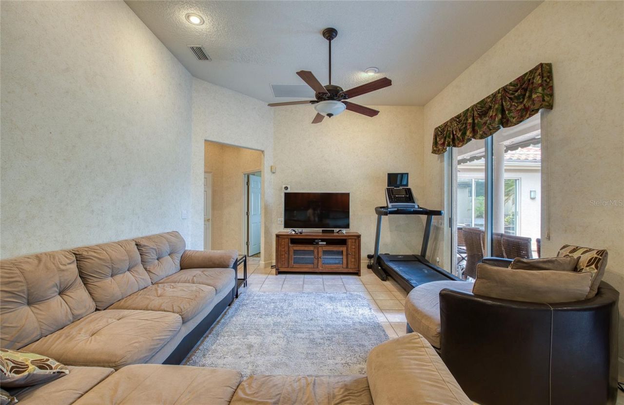 8736 54th Avenue E, Bradenton, FL 34211 Photo