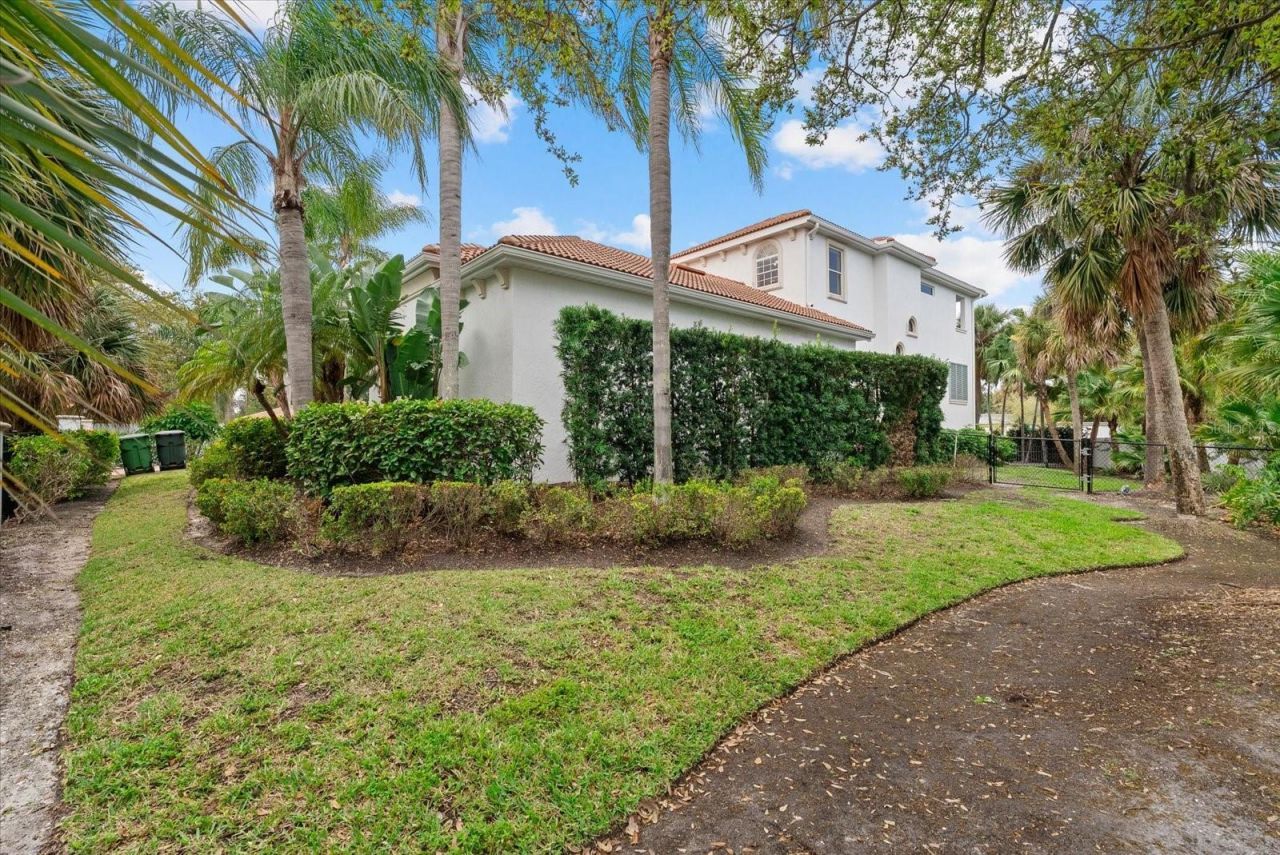 3508 La Paloma Avenue, Sarasota, FL 34242 Photo