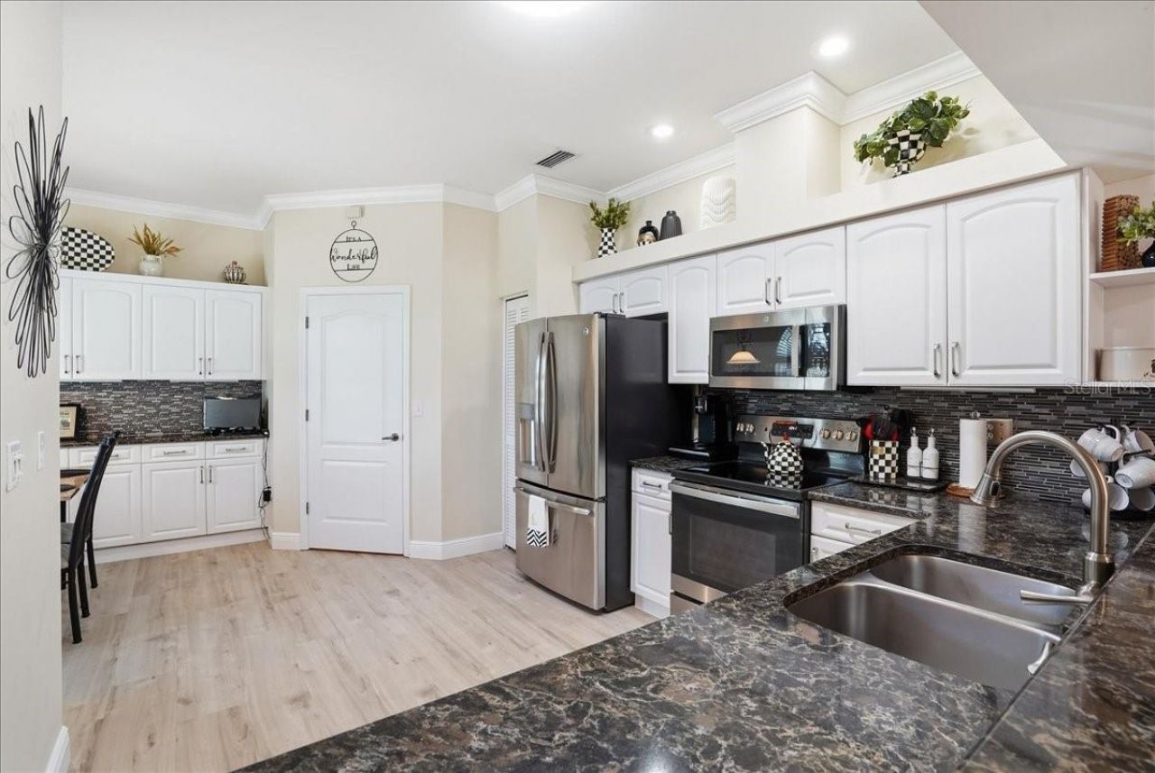 6911 Stoneywalk Court, Bradenton, FL 34203 Photo