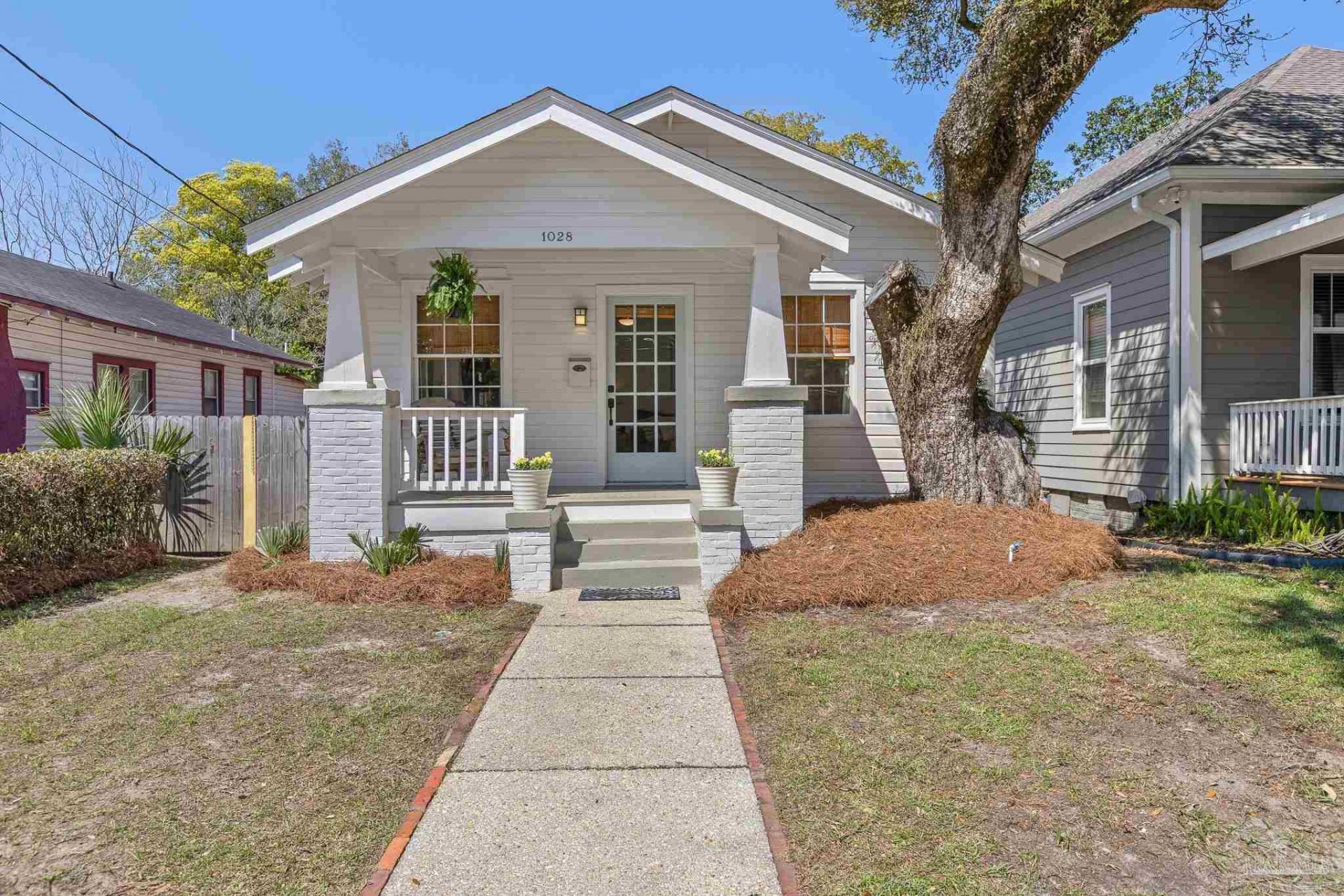 1028 E Lloyd St, Pensacola, FL 32503 Main Photo