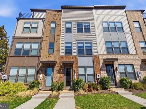 2519 CRIMSON FOX DRIVE , HYATTSVILLE, MD 20782