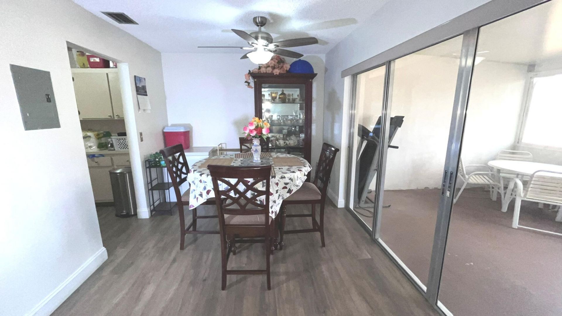 2638 E Gately Dr Drive E, Unit 31, West Palm Beach, FL 33415 Photo