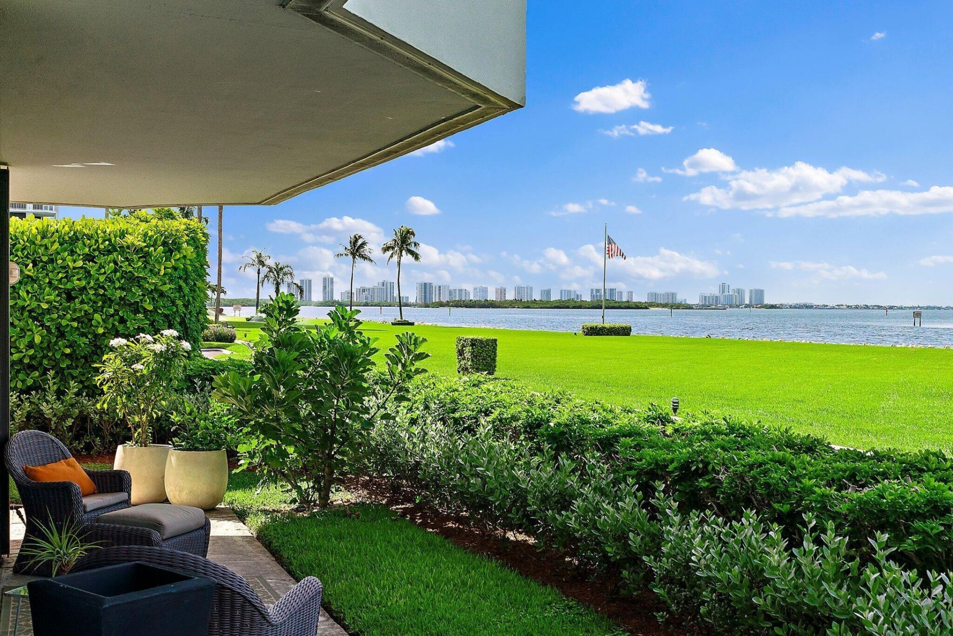 123 Lakeshore Drive, Unit 143, North Palm Beach, FL 33408 Photo