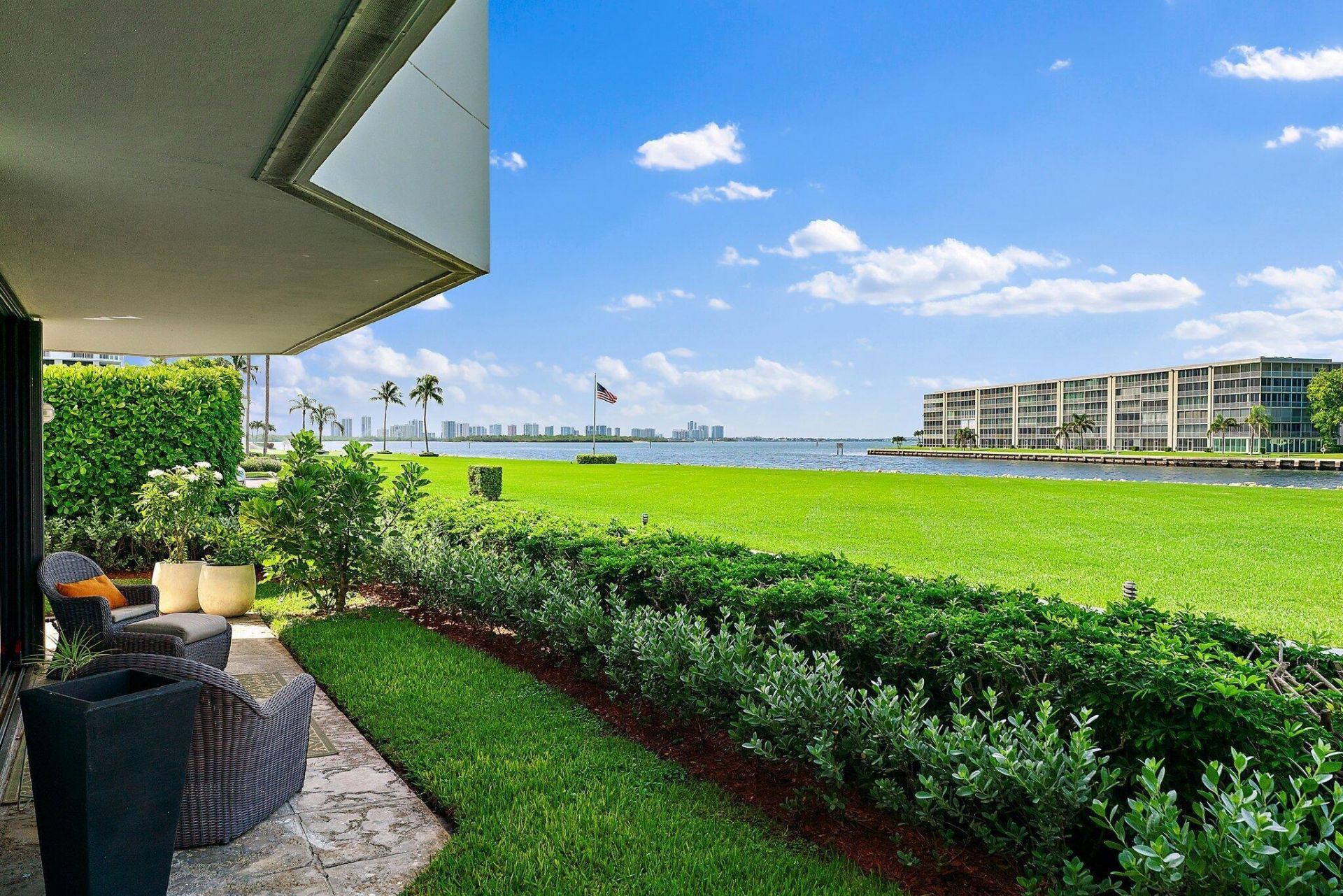 123 Lakeshore Drive, Unit 143, North Palm Beach, FL 33408 Photo