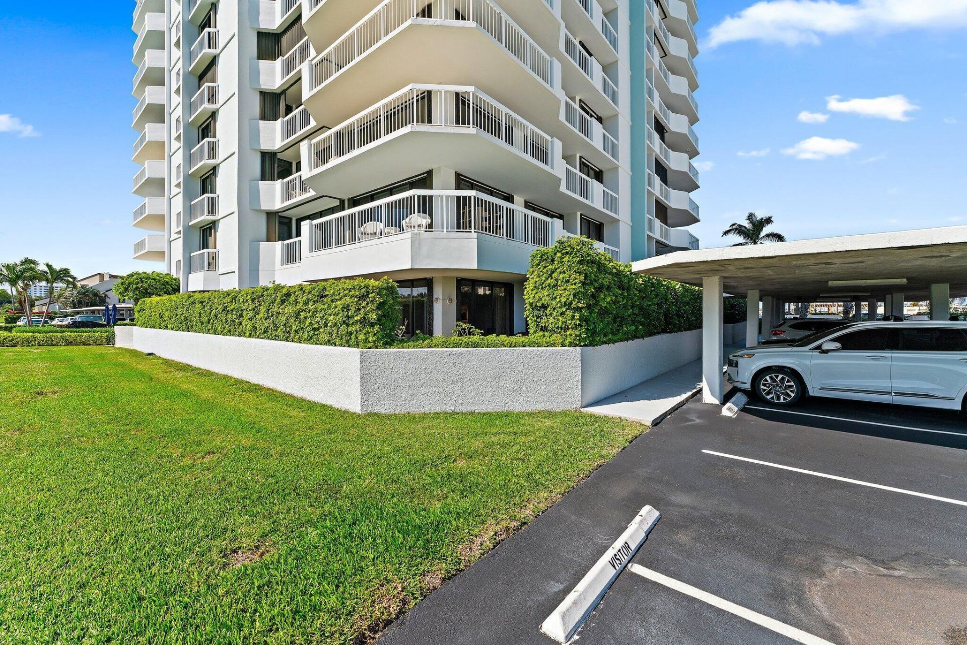 123 Lakeshore Drive, Unit 143, North Palm Beach, FL 33408 Photo