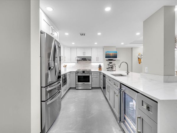 1150 Hillsboro Mile, Unit 302, Hillsboro Beach, FL 33062