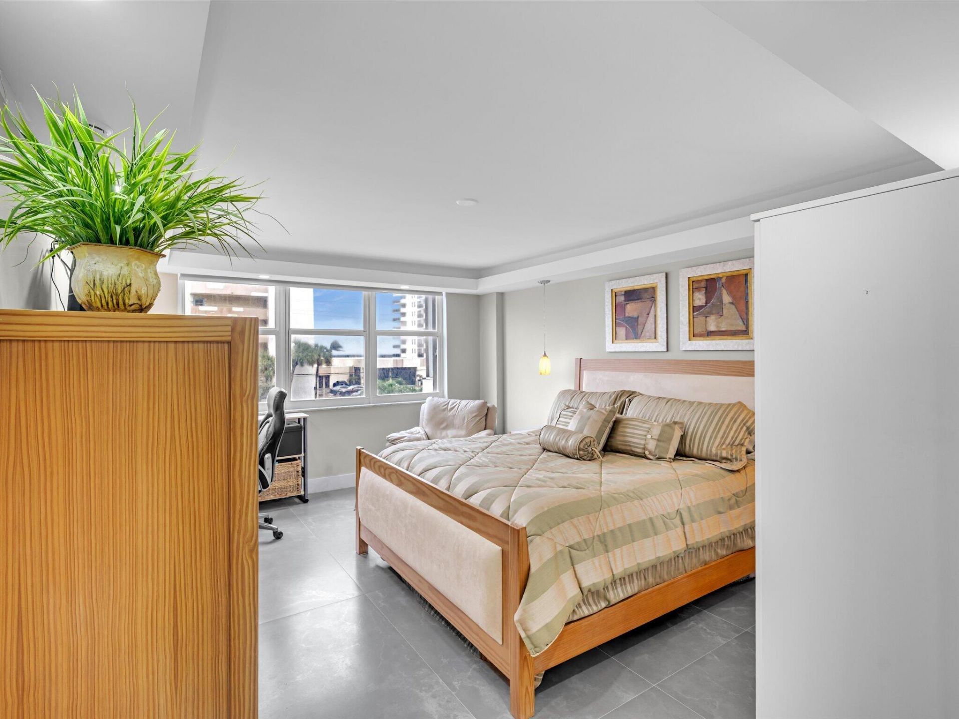 1150 Hillsboro Mile, Unit 302, Hillsboro Beach, FL 33062 Photo