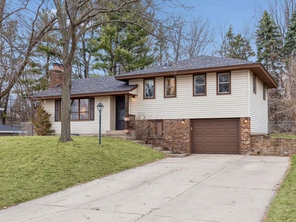 8158 83rd Street S, Cottage Grove, MN 55016