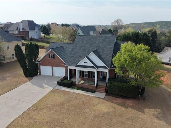 100 Colonial Circle NW, Cartersville, GA 30120
