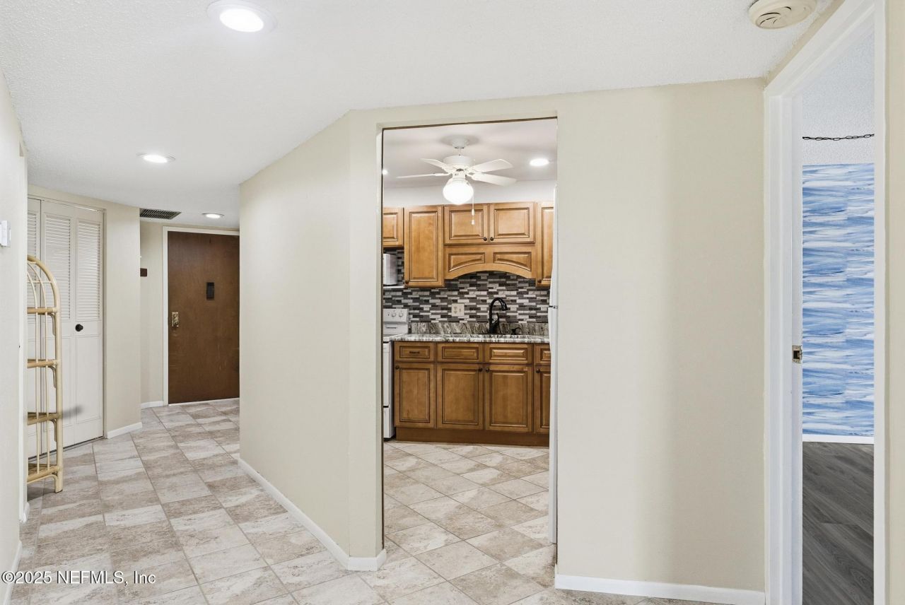 925 Halifax Avenue, Unit 0103, Daytona Beach, FL 32118 Photo