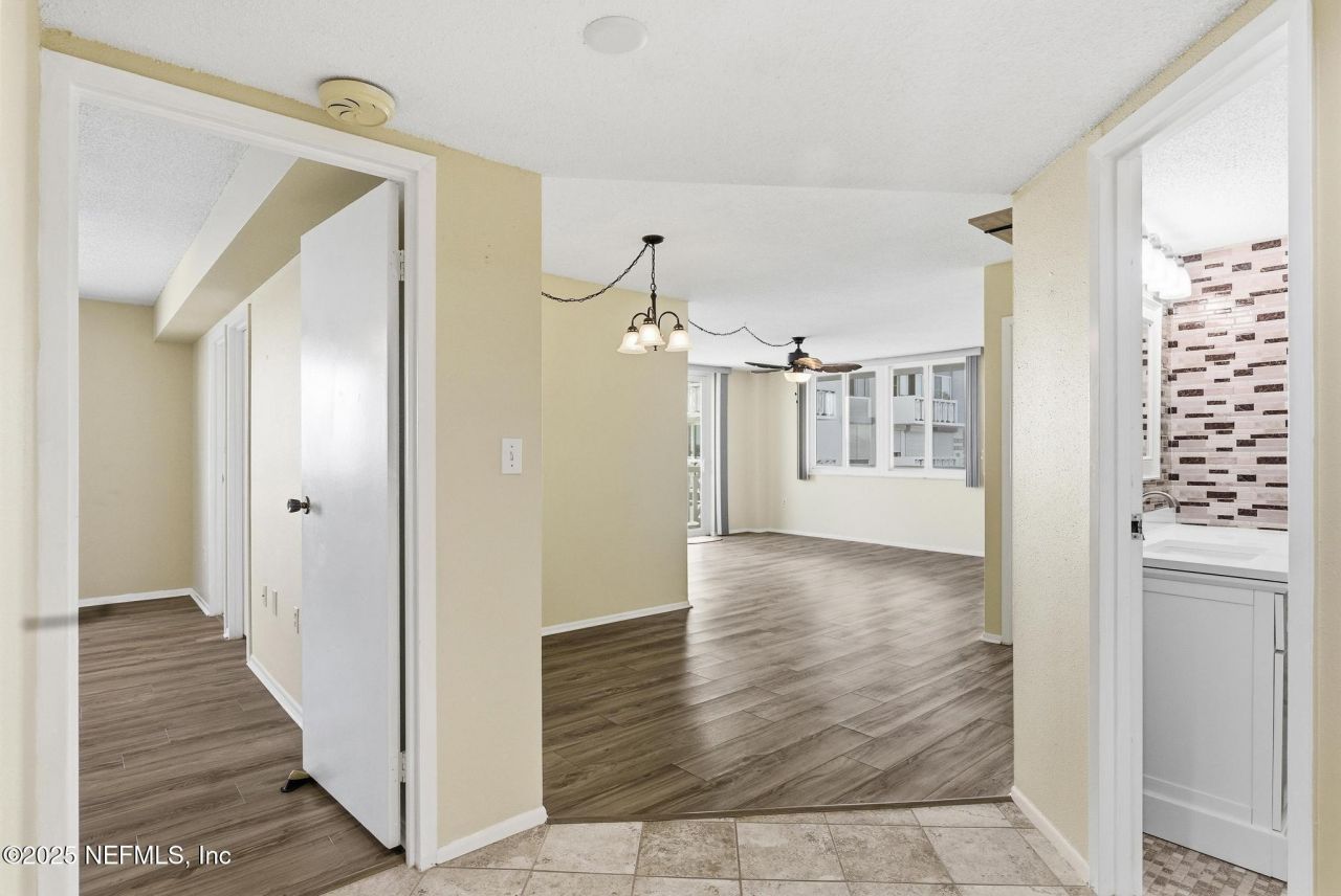 925 Halifax Avenue, Unit 0103, Daytona Beach, FL 32118 Photo