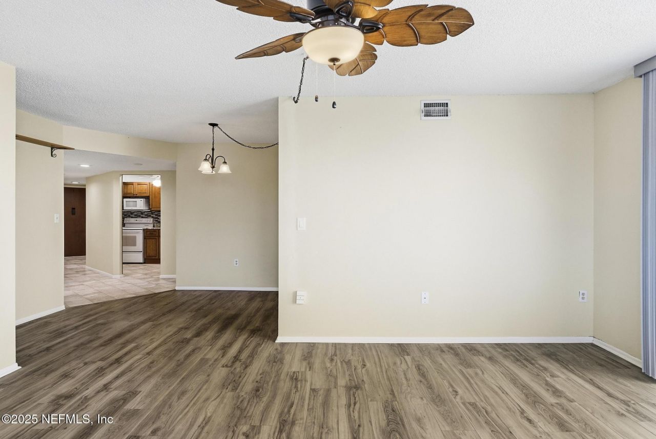 925 Halifax Avenue, Unit 0103, Daytona Beach, FL 32118 Photo