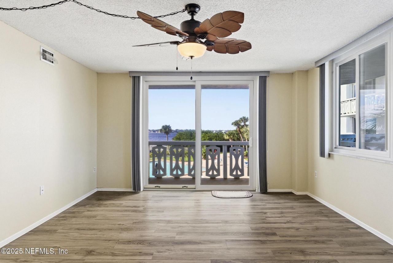 925 Halifax Avenue, Unit 0103, Daytona Beach, FL 32118 Photo