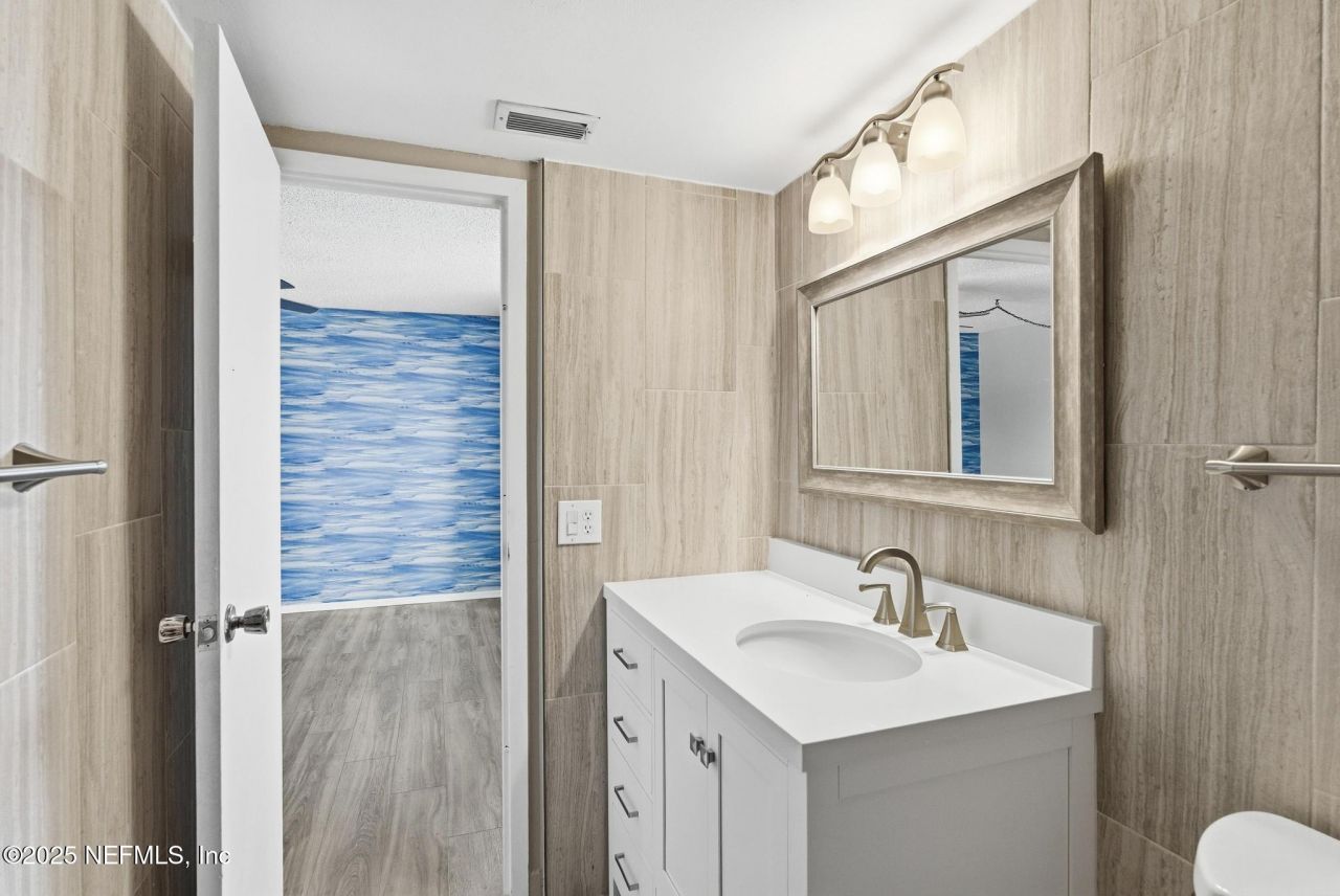 925 Halifax Avenue, Unit 0103, Daytona Beach, FL 32118 Photo