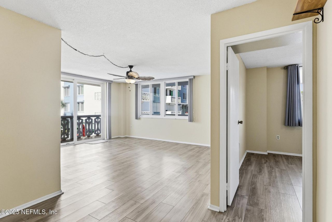 925 Halifax Avenue, Unit 0103, Daytona Beach, FL 32118 Photo