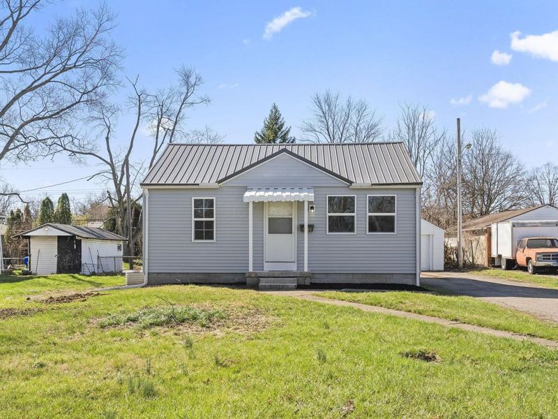 1885 Case Road, Columbus, OH 43224 Photo 2