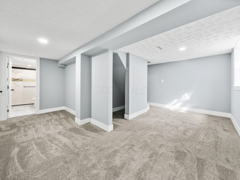 1885 Case Road, Columbus, OH 43224 Photo 34