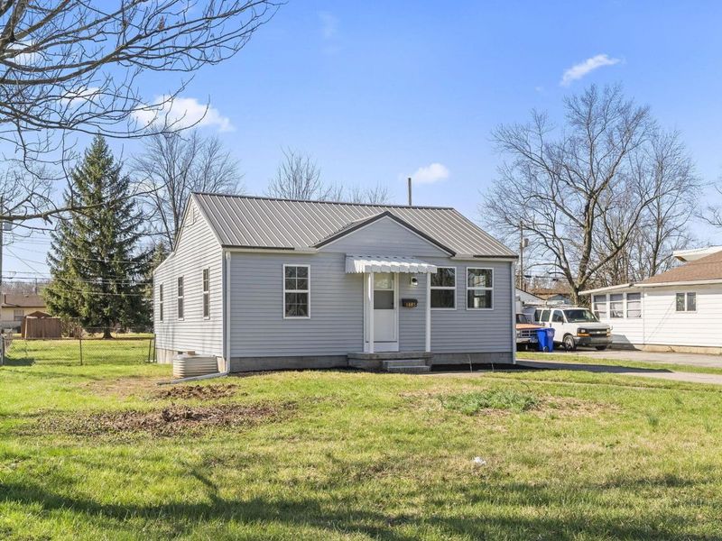 1885 Case Road, Columbus, OH 43224 Photo 4