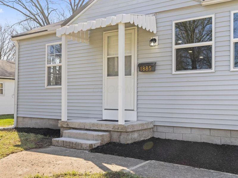 1885 Case Road, Columbus, OH 43224 Photo 5