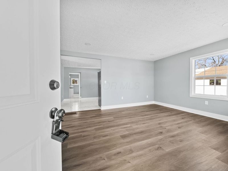 1885 Case Road, Columbus, OH 43224 Photo 7