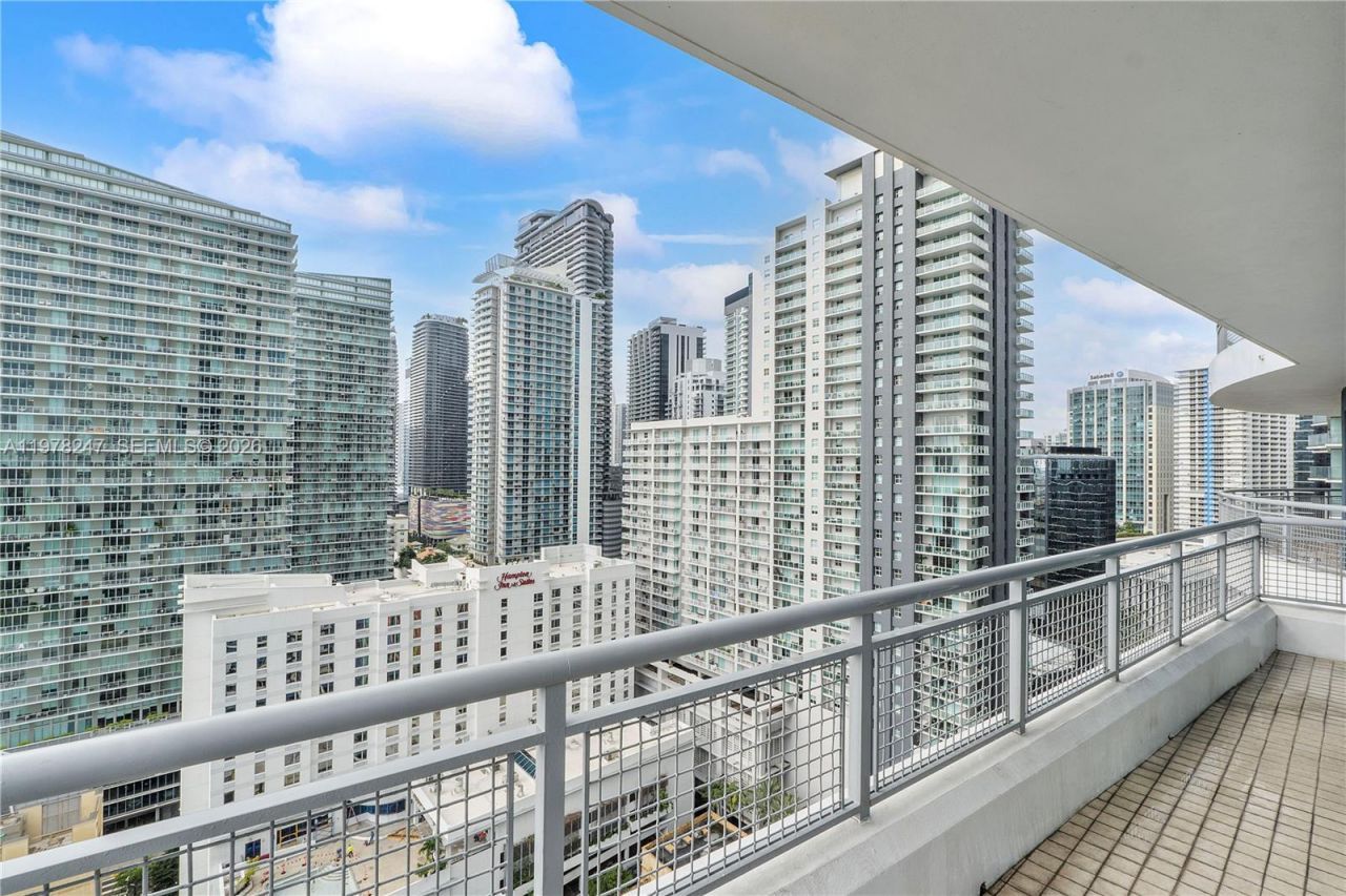 60 SW 13th St, Unit 1921, Miami, FL 33130 Photo