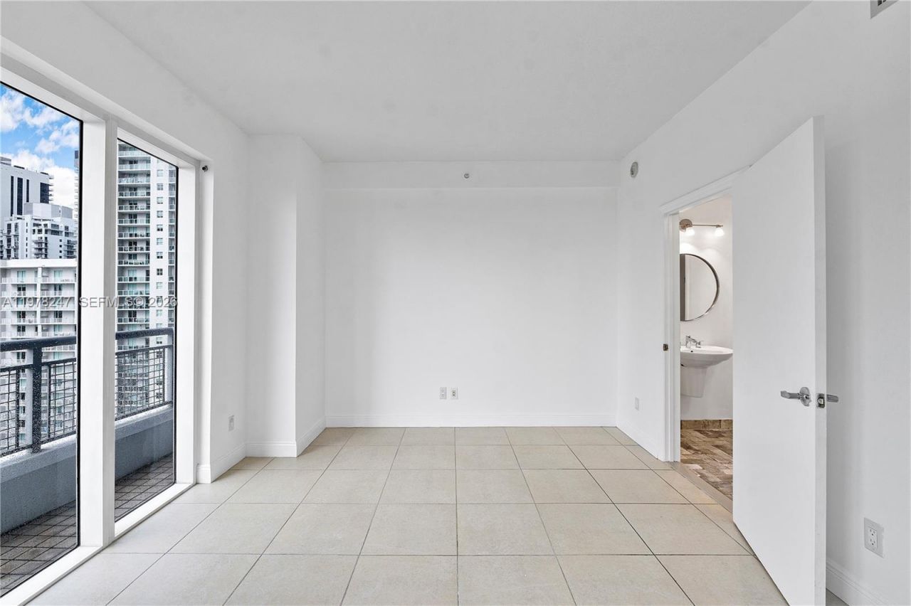 60 SW 13th St, Unit 1921, Miami, FL 33130 Photo