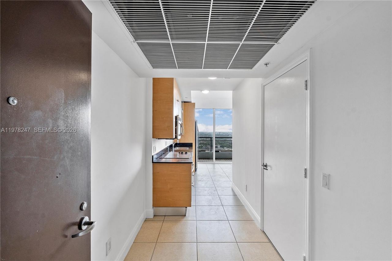 60 SW 13th St, Unit 1921, Miami, FL 33130 Photo