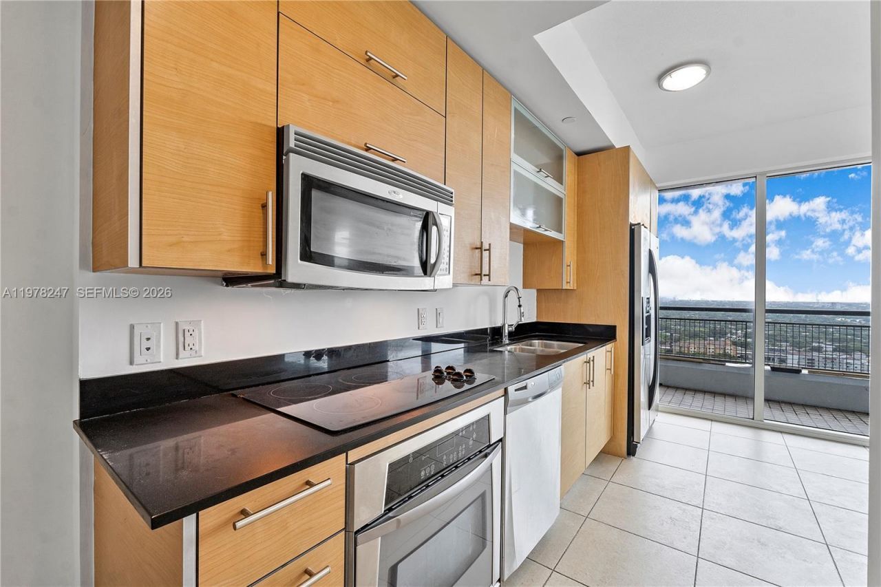 60 SW 13th St, Unit 1921, Miami, FL 33130 Photo
