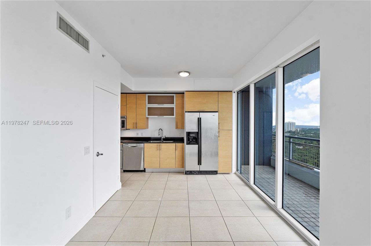 60 SW 13th St, Unit 1921, Miami, FL 33130 Photo