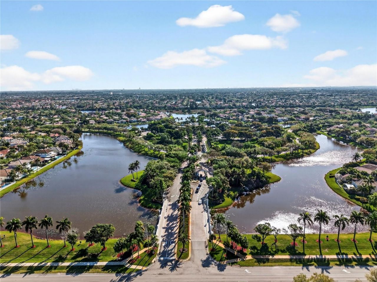 1511 NW 168th Ave, Pembroke Pines, FL 33028 Photo