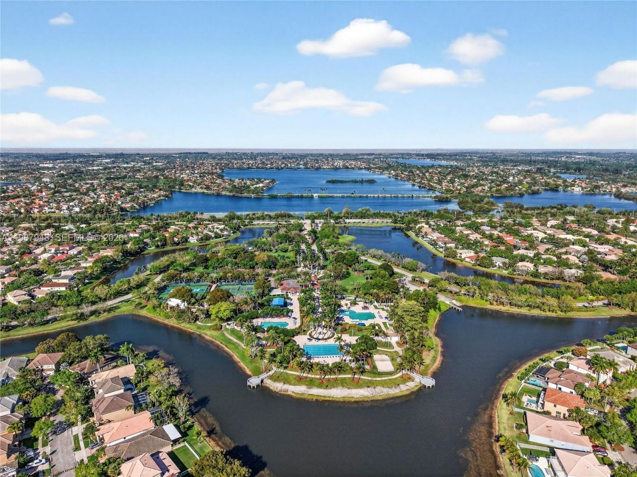 1511 NW 168th Ave, Pembroke Pines, FL 33028 Photo