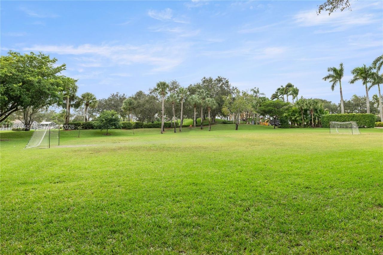 1511 NW 168th Ave, Pembroke Pines, FL 33028 Photo